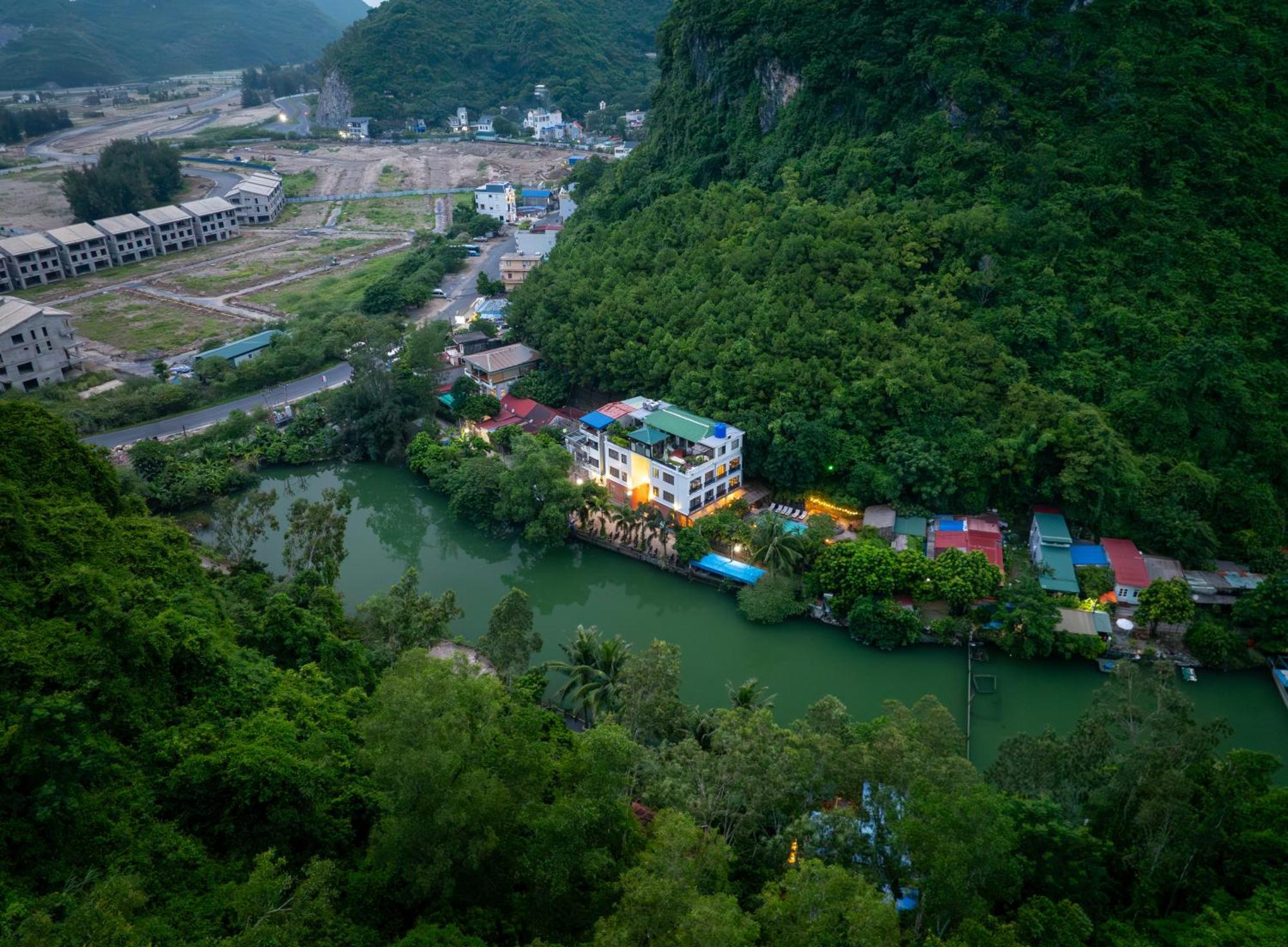 Catba Backpackers Hostel & Pool Bar Chan Chau Esterno foto